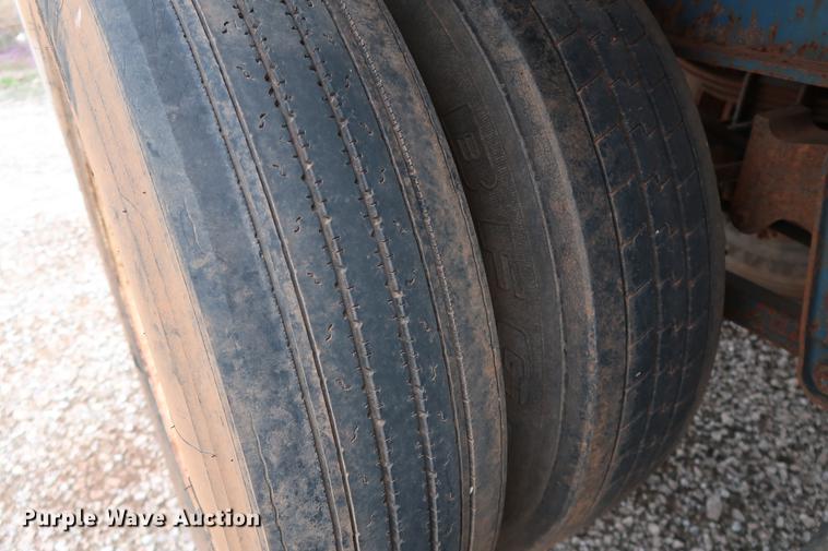 image for item DG3413 1998 Fruehauf PBA-NF2-45N flatbed trailer