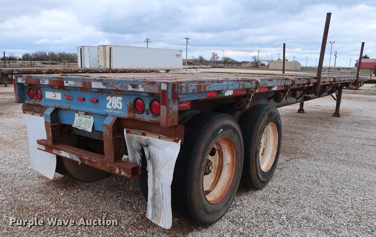 image for item DG3414 1997 Fruehauf PBA-NF2-45N flatbed trailer