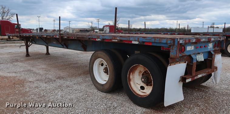 image for item DG3414 1997 Fruehauf PBA-NF2-45N flatbed trailer