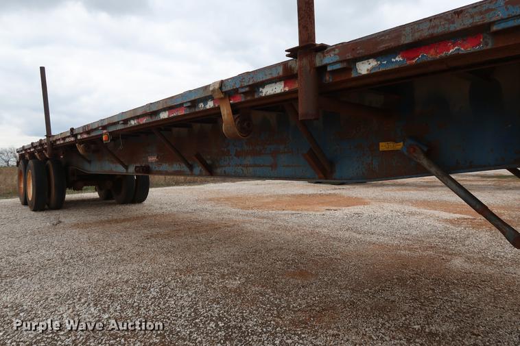 image for item DG3414 1997 Fruehauf PBA-NF2-45N flatbed trailer