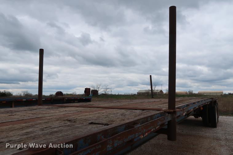 image for item DG3414 1997 Fruehauf PBA-NF2-45N flatbed trailer