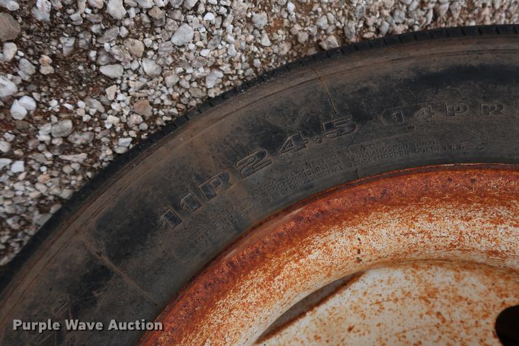 image for item DG3414 1997 Fruehauf PBA-NF2-45N flatbed trailer