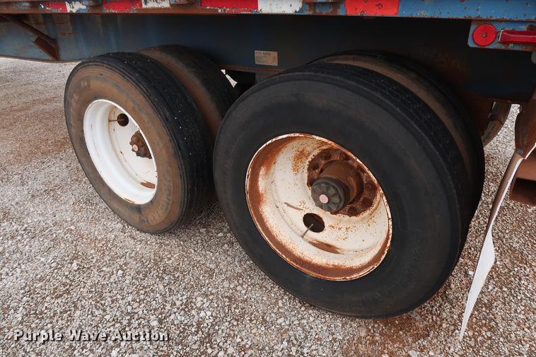image for item DG3414 1997 Fruehauf PBA-NF2-45N flatbed trailer