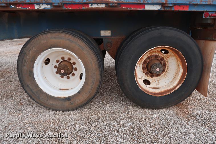 image for item DG3414 1997 Fruehauf PBA-NF2-45N flatbed trailer