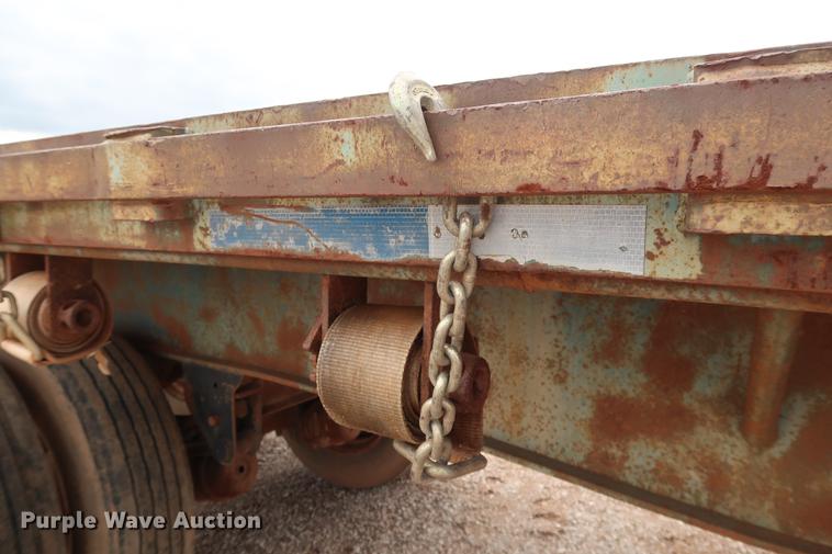 image for item DG3415 1997 Fruehauf PBA-NF2-45N flatbed trailer