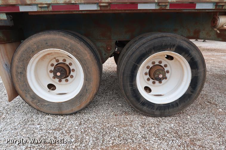 image for item DG3415 1997 Fruehauf PBA-NF2-45N flatbed trailer