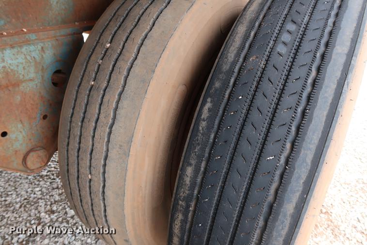 image for item DG3415 1997 Fruehauf PBA-NF2-45N flatbed trailer