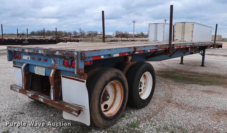 image for item DG3416 1998 Fruehauf PBA-NF2-45N flatbed trailer