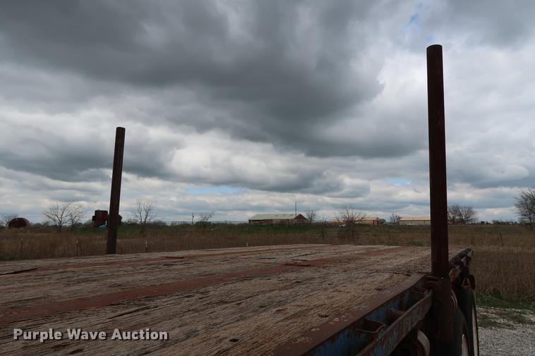 image for item DG3416 1998 Fruehauf PBA-NF2-45N flatbed trailer