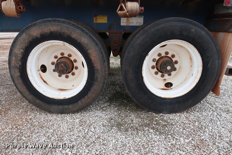 image for item DG3416 1998 Fruehauf PBA-NF2-45N flatbed trailer