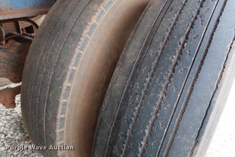 image for item DG3416 1998 Fruehauf PBA-NF2-45N flatbed trailer