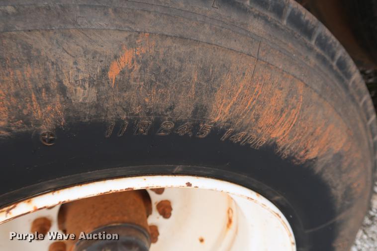 image for item DG3416 1998 Fruehauf PBA-NF2-45N flatbed trailer