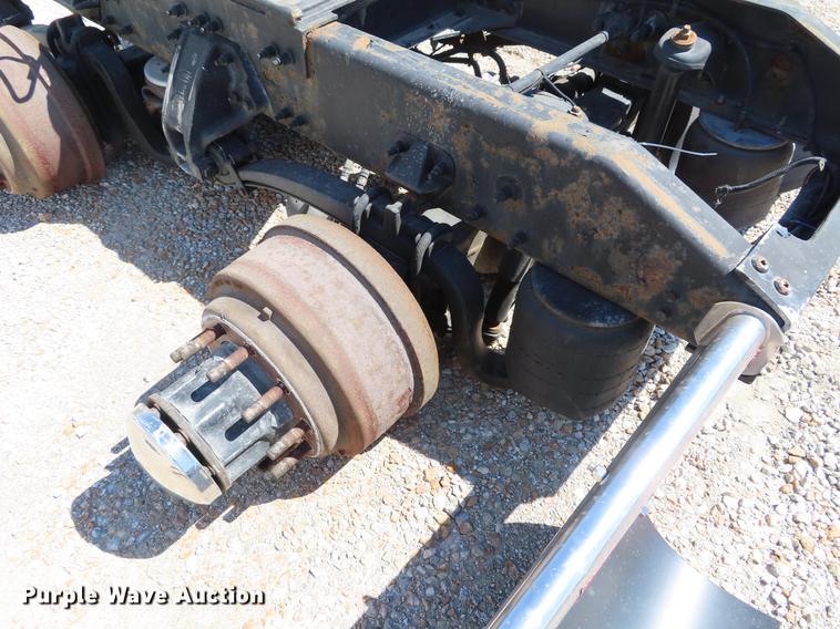 image for item DI9486 2008 Peterbilt 387 semi truck rear axle assembly