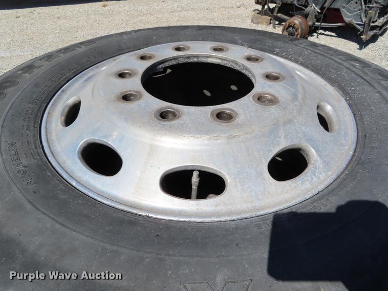 image for item DI9489 (10) 22.5 aluminum wheels and tires