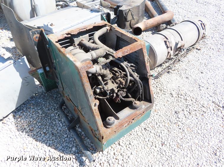 image for item DI9494 2008 Peterbilt 387 semi truck parts