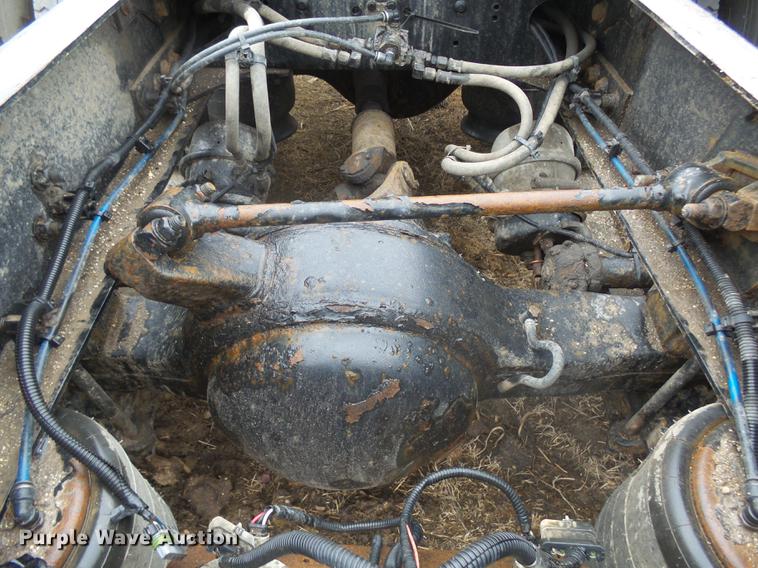 image for item DX9162 2011 Freightliner Cascadia semi truck