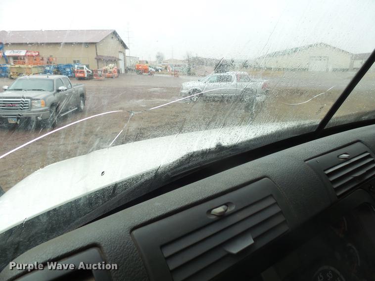 image for item DX9162 2011 Freightliner Cascadia semi truck