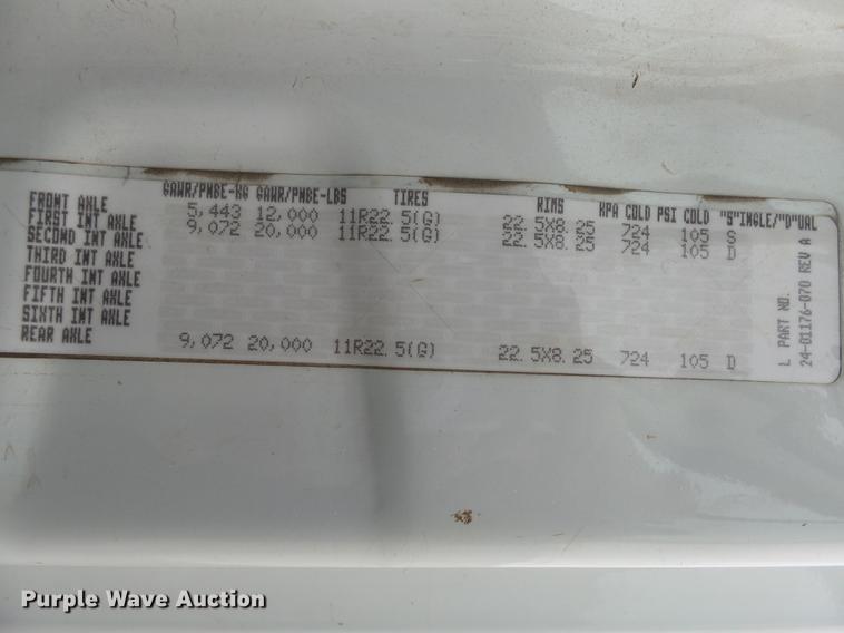 image for item DX9162 2011 Freightliner Cascadia semi truck