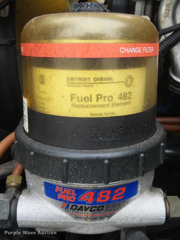 image for item DX9162 2011 Freightliner Cascadia semi truck