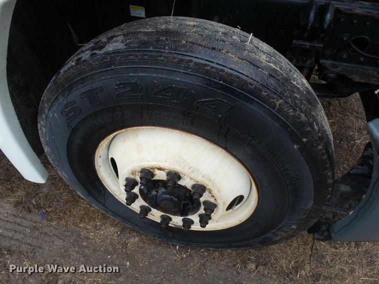 image for item DX9162 2011 Freightliner Cascadia semi truck