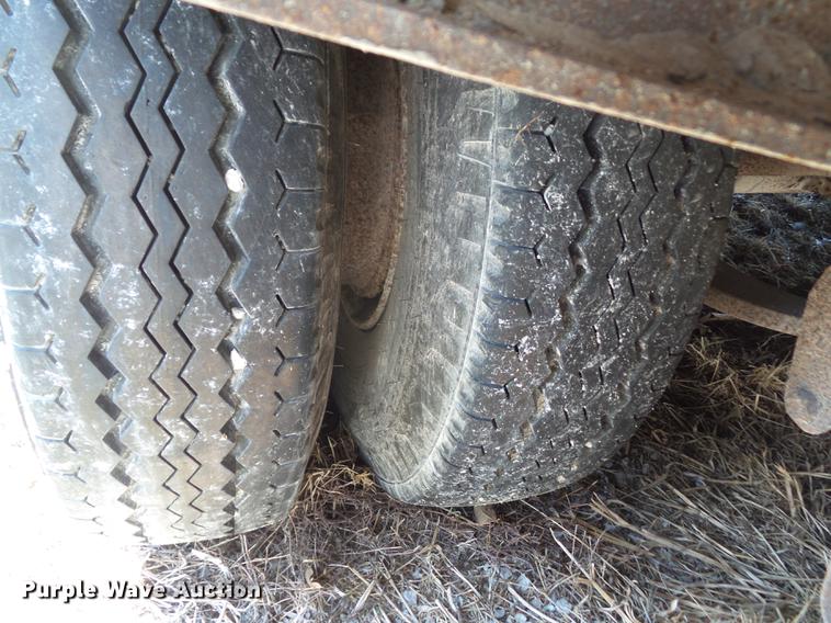 image for item EM9152 1981 Landoll lowboy equipment trailer