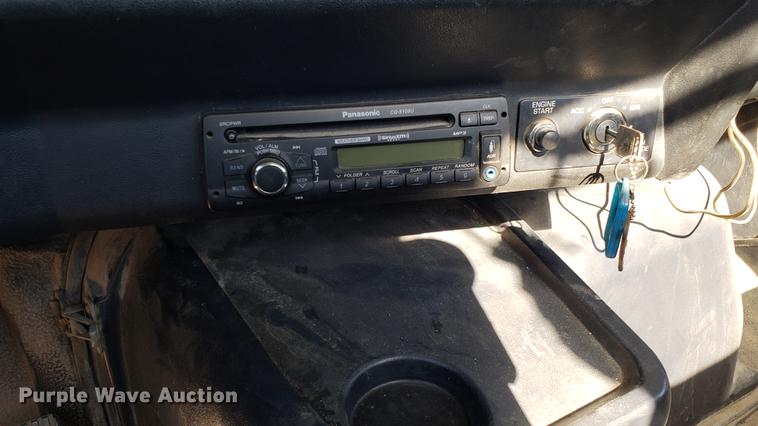 image for item EN9897 1995 White GMC WG semi truck