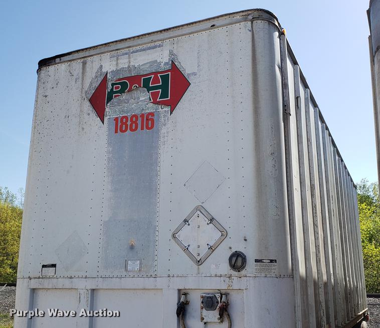 image for item EN9898 1982 Fruehauf dry van trailer