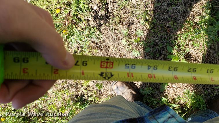 image for item EN9898 1982 Fruehauf dry van trailer