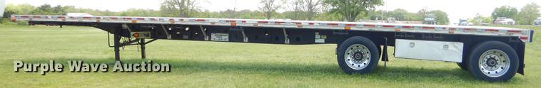 image for item FH9298 2001 Transcraft Super Beam flatbed trailer