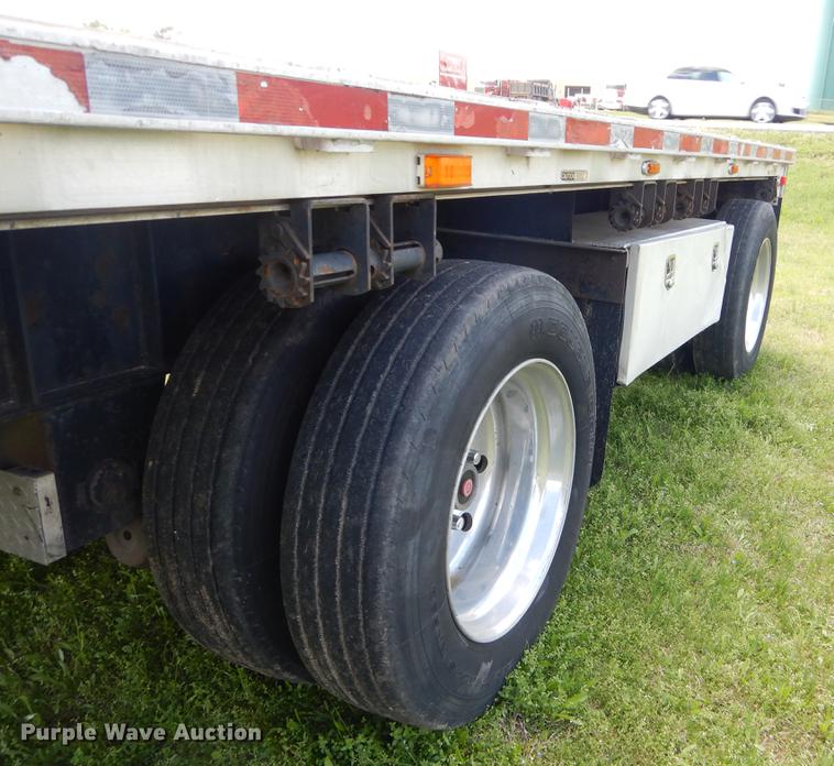 image for item FH9298 2001 Transcraft Super Beam flatbed trailer