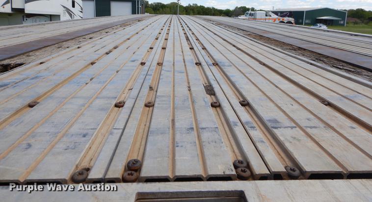 image for item FH9298 2001 Transcraft Super Beam flatbed trailer