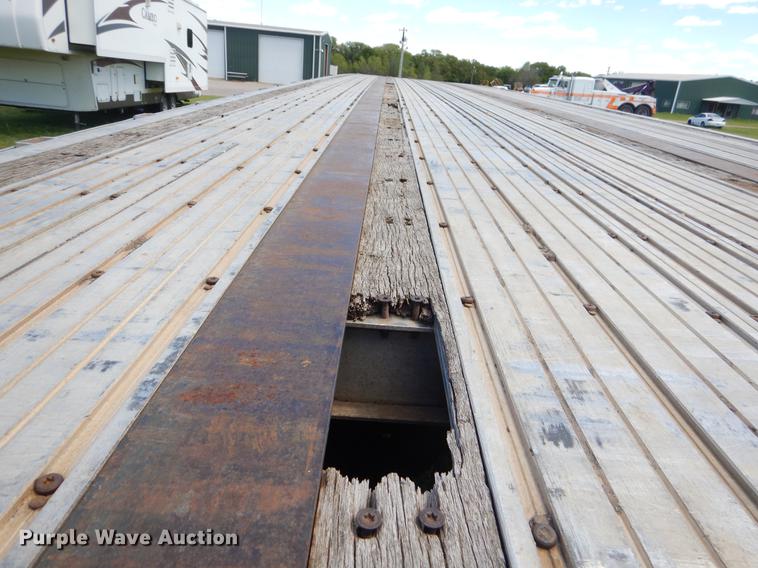 image for item FH9298 2001 Transcraft Super Beam flatbed trailer