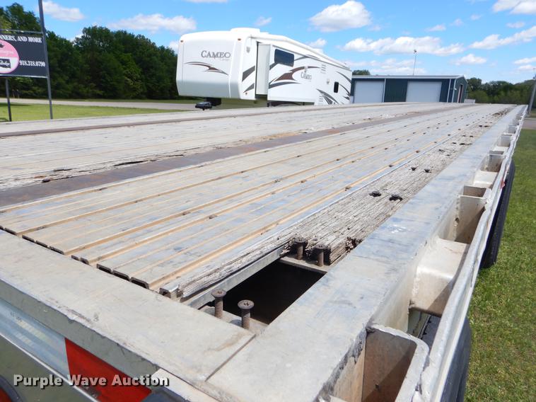 image for item FH9298 2001 Transcraft Super Beam flatbed trailer