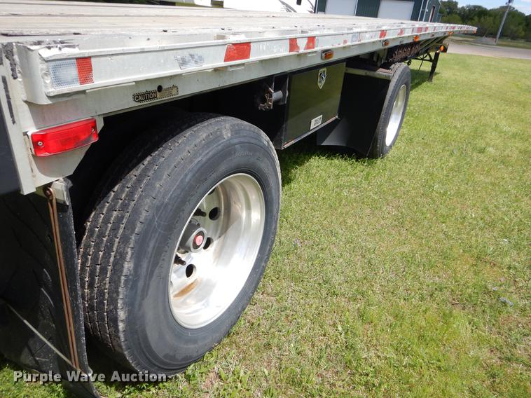 image for item FH9298 2001 Transcraft Super Beam flatbed trailer