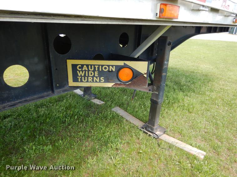 image for item FH9298 2001 Transcraft Super Beam flatbed trailer