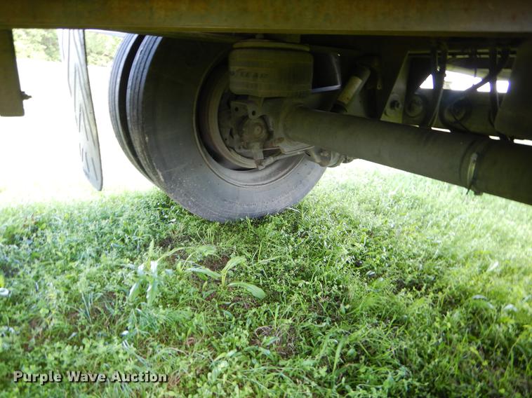 image for item FH9298 2001 Transcraft Super Beam flatbed trailer