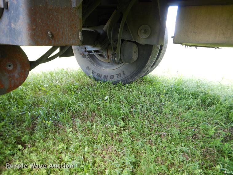 image for item FH9298 2001 Transcraft Super Beam flatbed trailer