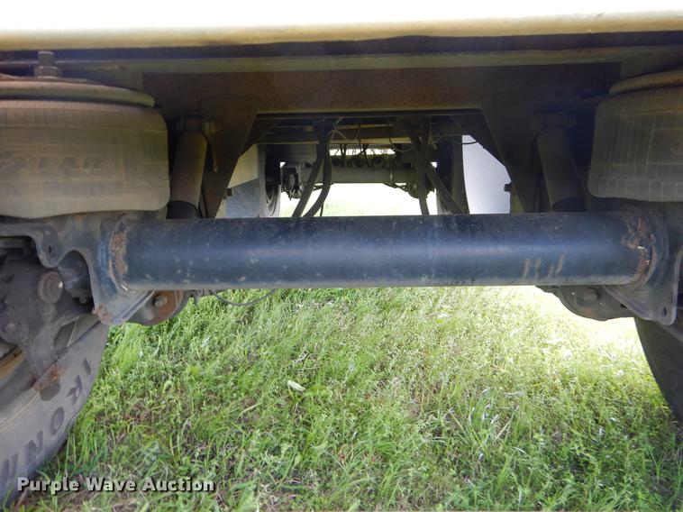 image for item FH9298 2001 Transcraft Super Beam flatbed trailer