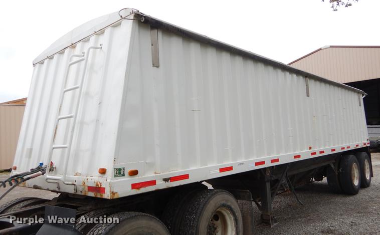 image for item FH9331 1995 Jet 30 Hopper single hopper bottom grain trailer