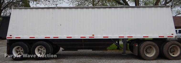 image for item FH9331 1995 Jet 30 Hopper single hopper bottom grain trailer
