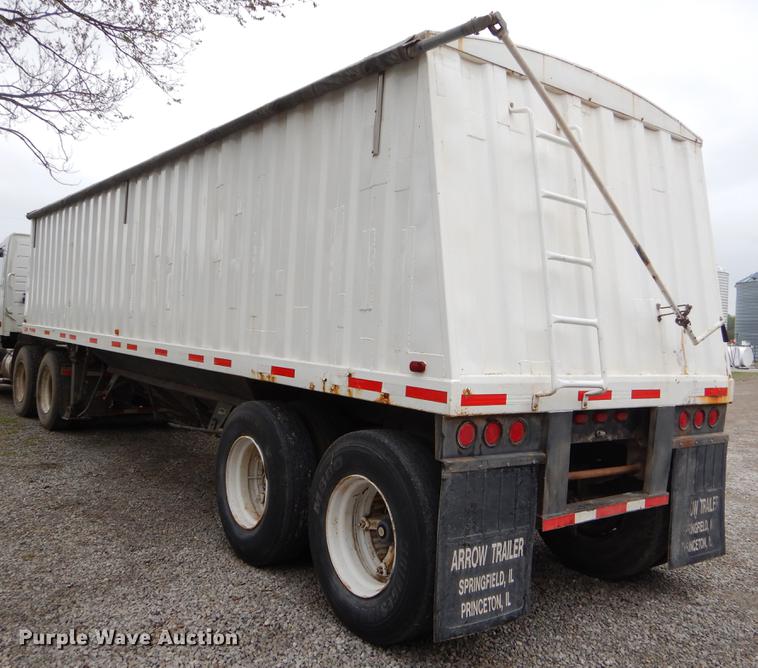 image for item FH9331 1995 Jet 30 Hopper single hopper bottom grain trailer