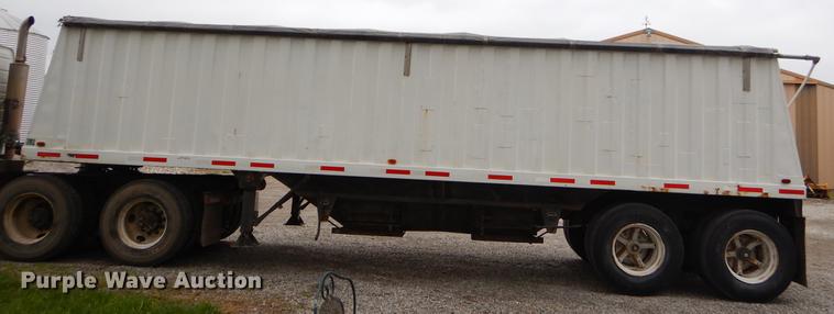 image for item FH9331 1995 Jet 30 Hopper single hopper bottom grain trailer