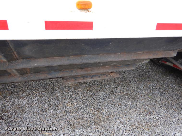 image for item FH9331 1995 Jet 30 Hopper single hopper bottom grain trailer