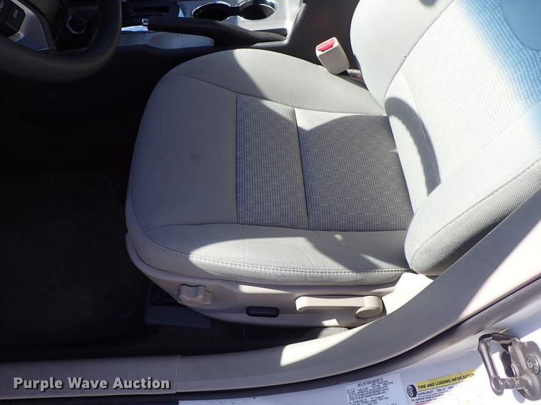image for item DF1015 2010 Ford Fusion SE