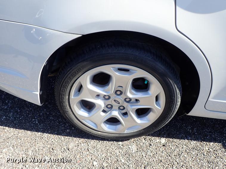 image for item DF1015 2010 Ford Fusion SE