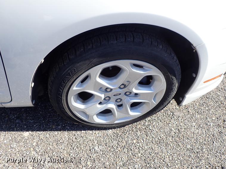 image for item DF1015 2010 Ford Fusion SE