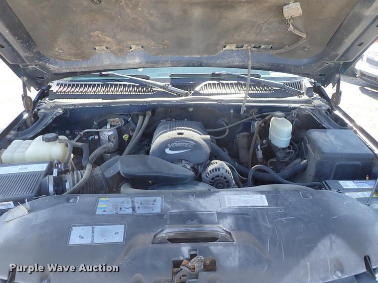 image for item DF1027 2002 Chevrolet Silverado 2500HD pickup truck