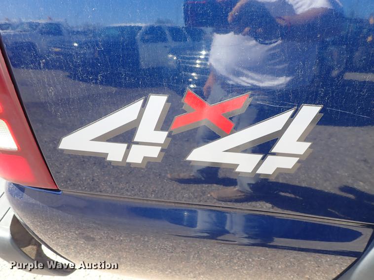 image for item DF1027 2002 Chevrolet Silverado 2500HD pickup truck