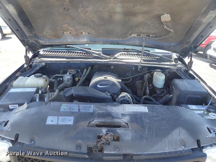 image for item DF1027 2002 Chevrolet Silverado 2500HD pickup truck