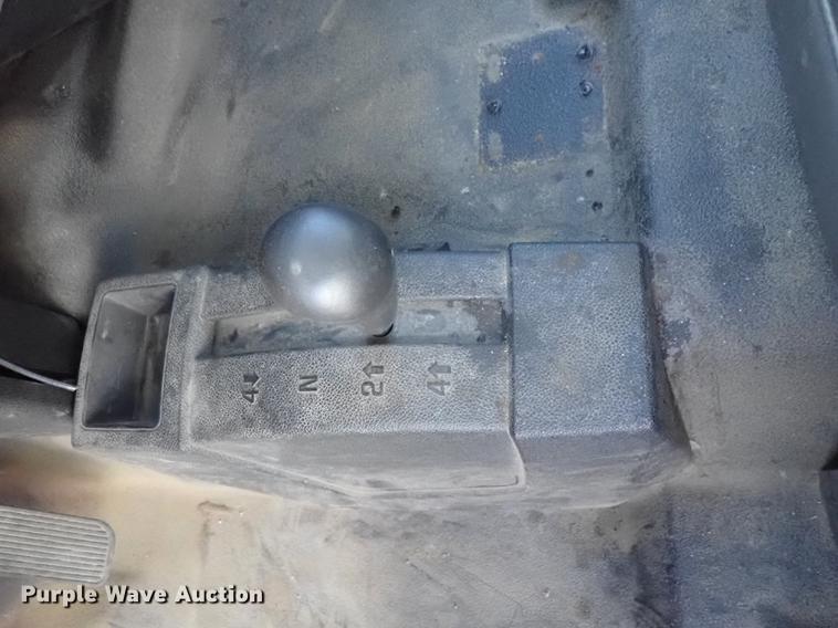 image for item DF1028 2011 Chevrolet Silverado 2500HD Ext. Cab pickup truck